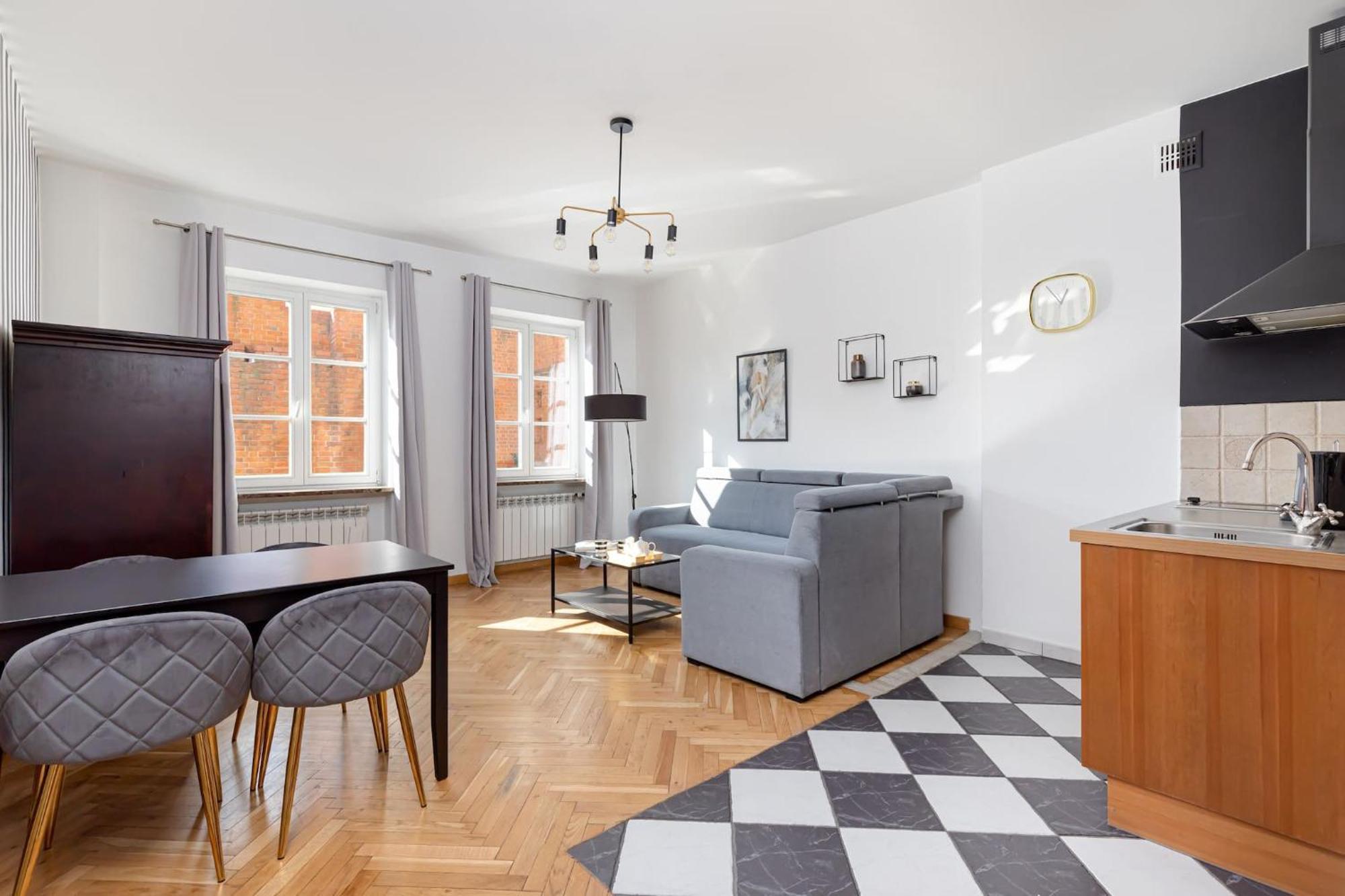 Fashioned Apartment Rycerska By Noclegi Renters Warszawa Eksteriør billede