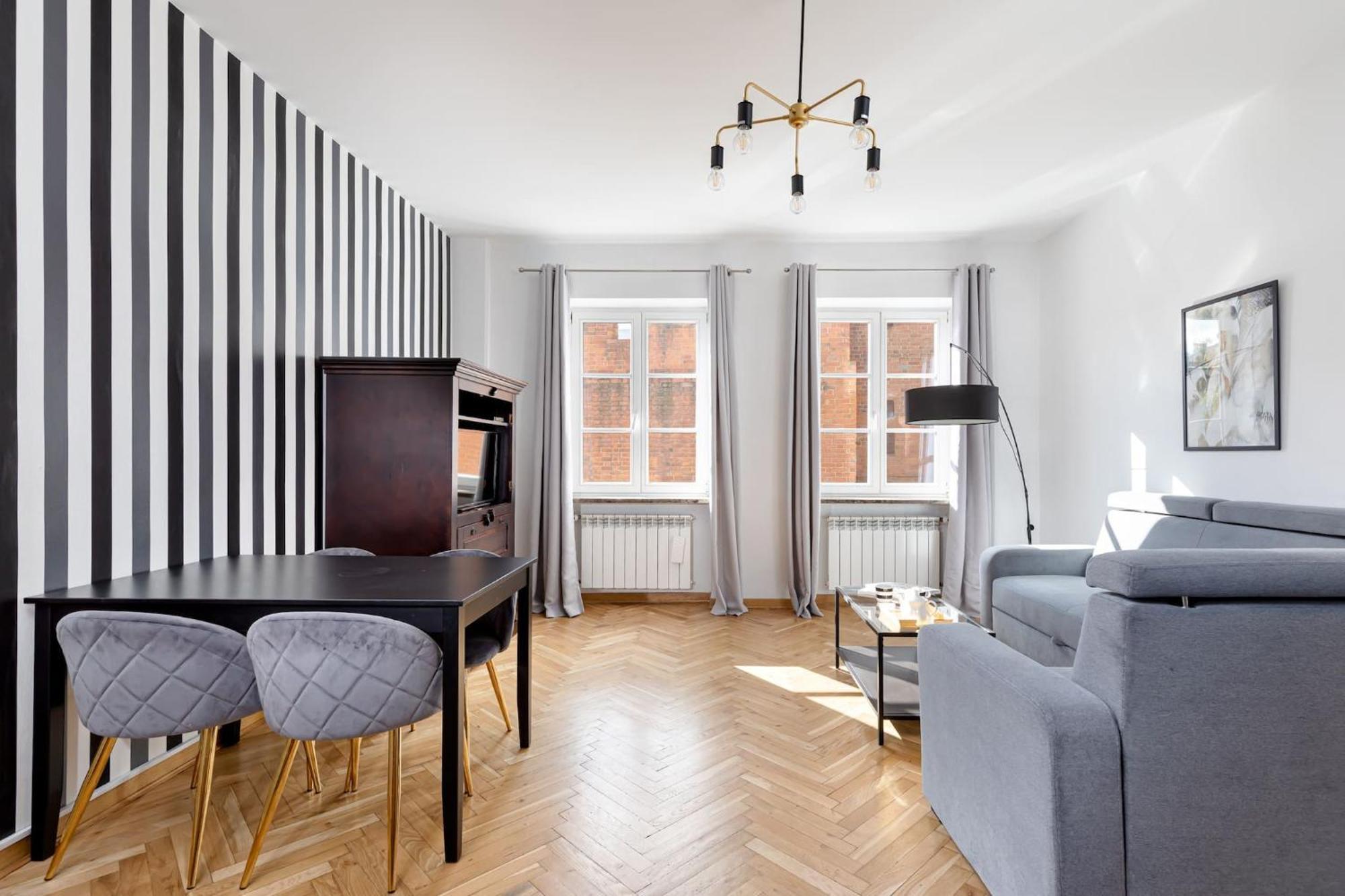 Fashioned Apartment Rycerska By Noclegi Renters Warszawa Eksteriør billede